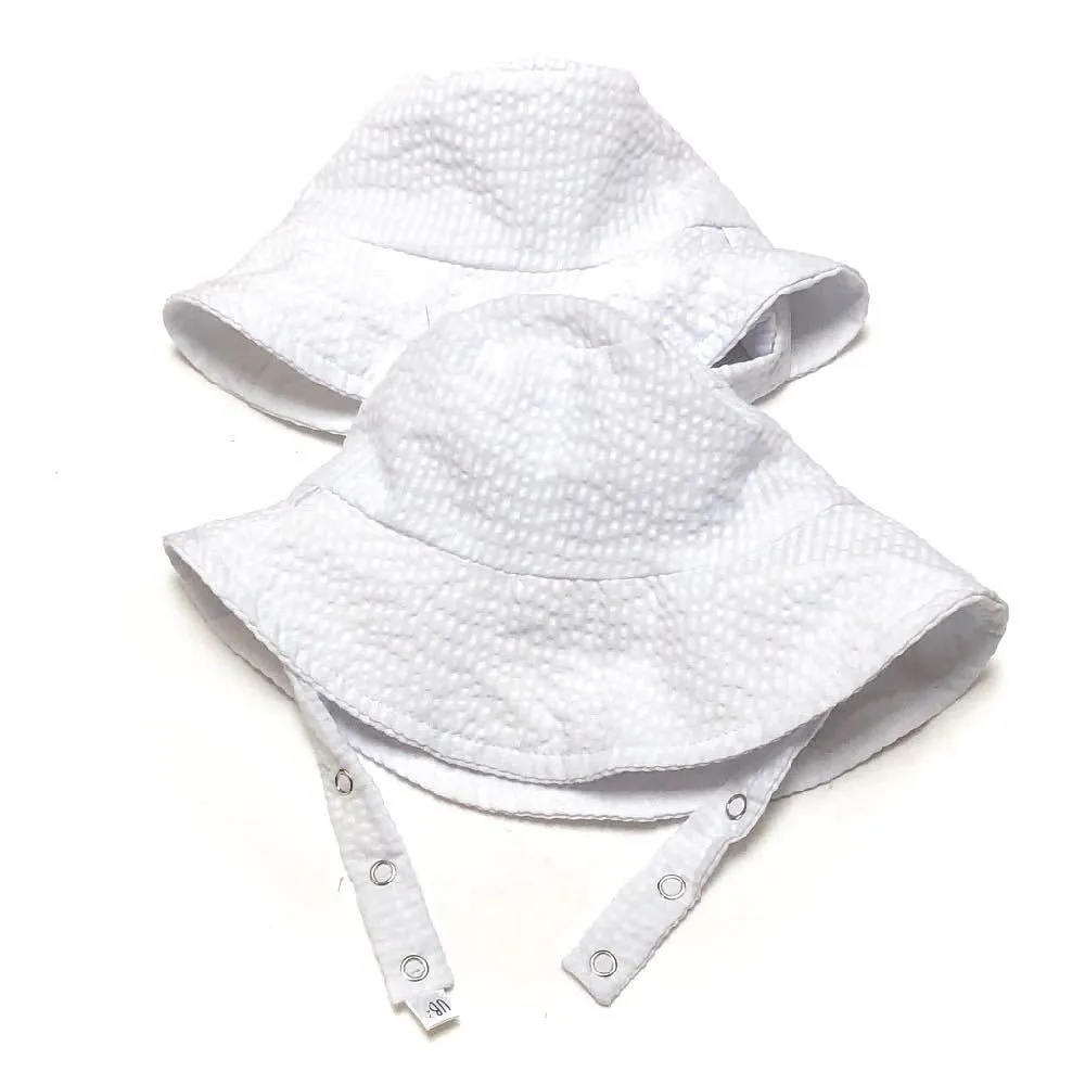 bucket hat in Cape Cod Seersucker white