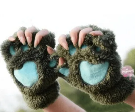 Cozy Cat Paw Gloves